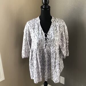 Women's White and Black Floral Top